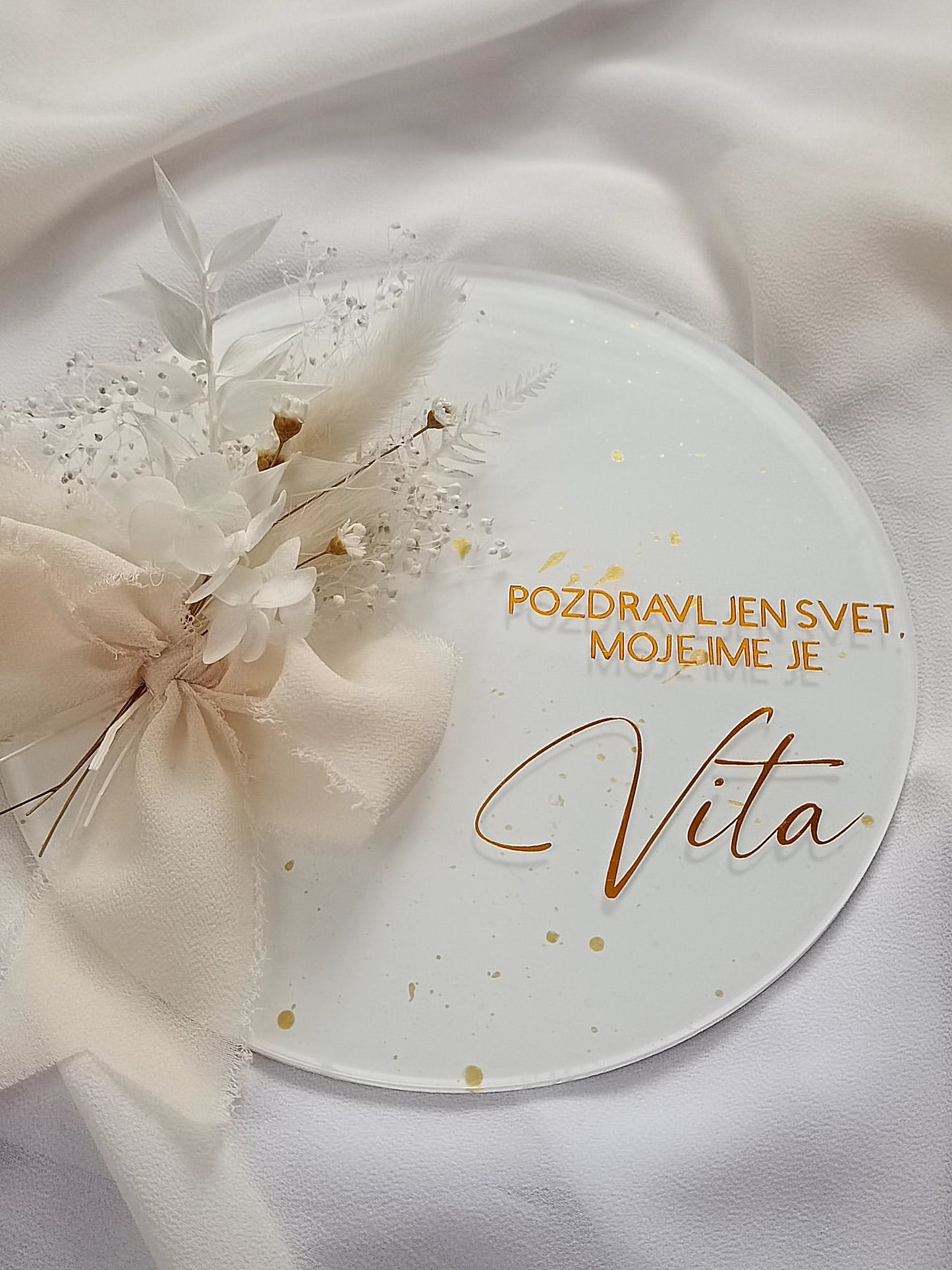 Akrilna oznanitvena plošča s šopkom suhega cvetja